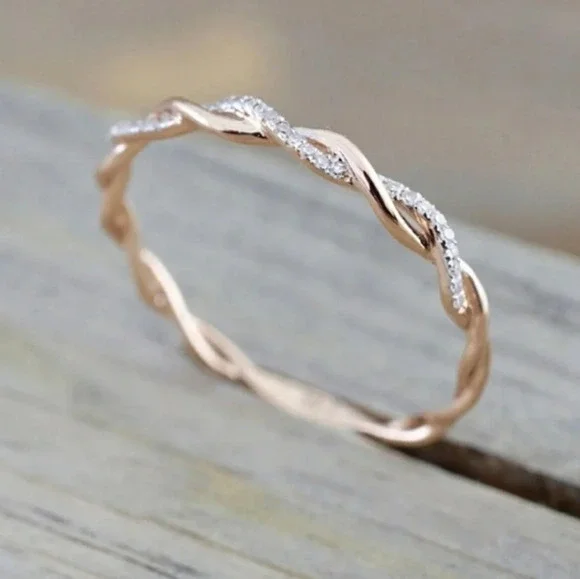 Delicate Rose Gold Twisted Ring Size 8 - Picture 2 of 2